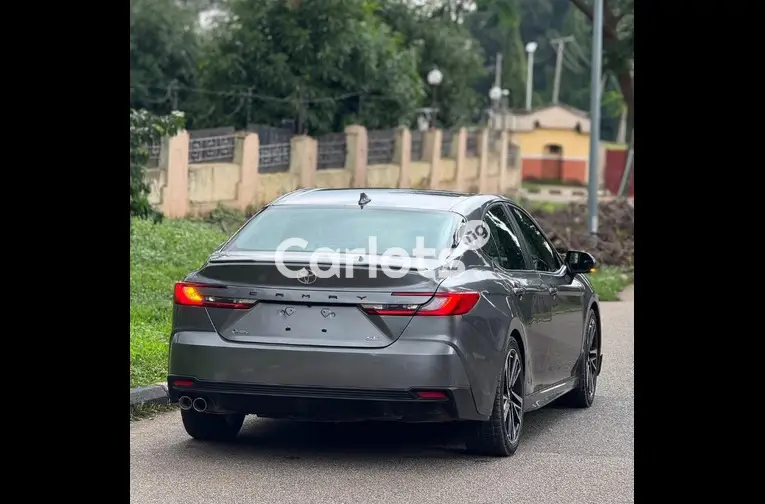 BRAND NEW 2025 TOYOTA CAMRY SE - 5/5