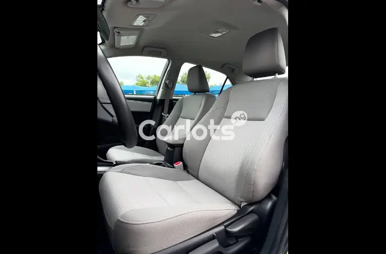 2015 TOYOTA COROLLA - 2/4