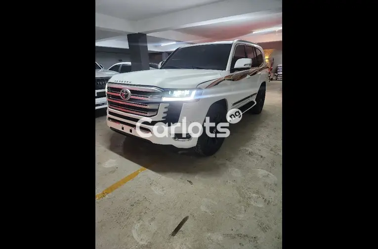 2024 UPGRADED TOYOTA LAND CRUISER - 1/5