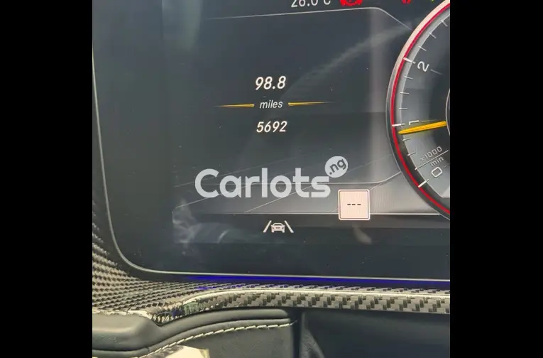 FOREIGN USED 2022 MERCEDES BENZ G63 AMG - 3/5