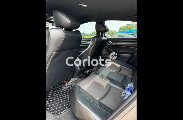 HONDA ACCORD 2018 - 2/5