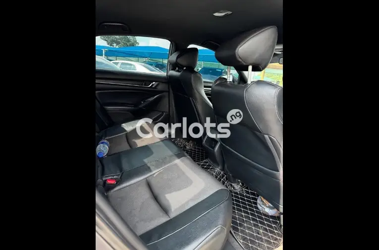 HONDA ACCORD 2018 - 4/5