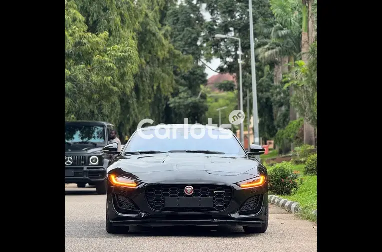 FOREIGN USED 2024 JAGUAR F-TYPE R DYNAMIC - 2/5