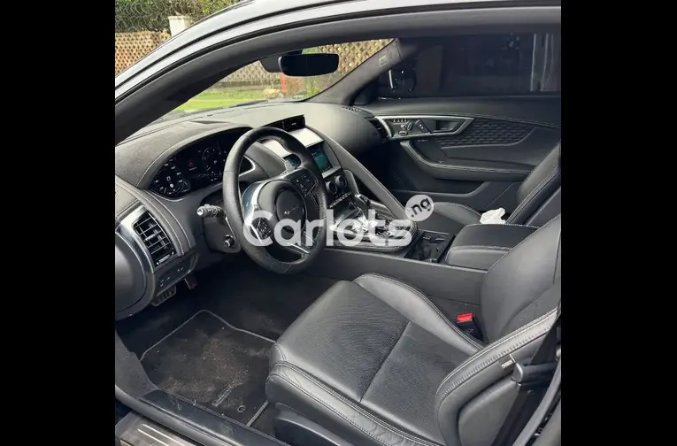 FOREIGN USED 2024 JAGUAR F-TYPE R DYNAMIC - 3/5