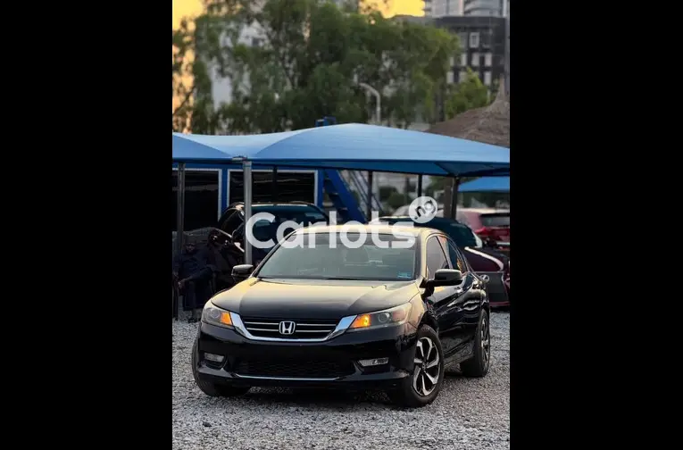 HONDA ACCORD 2013 - 2/5