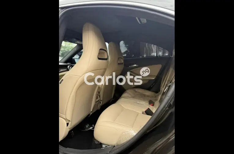 FOREIGN USED 2014 MERCEDES BENZ CLA250 - 4/5