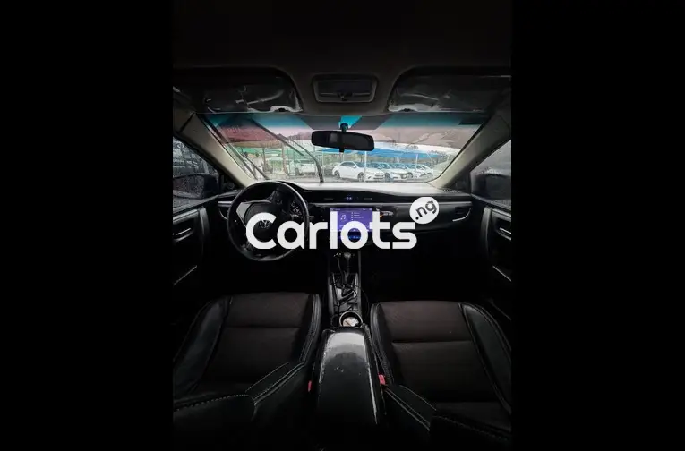 2014 TOYOTA COROLLA - 2/4