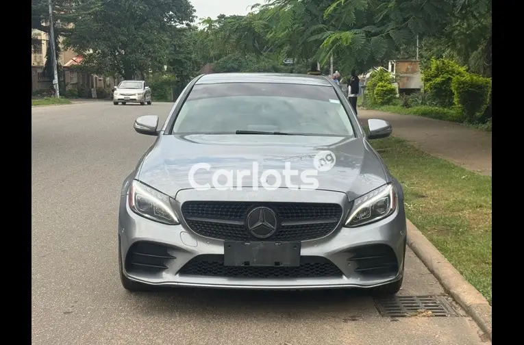Mercedes Benz C300 2016
