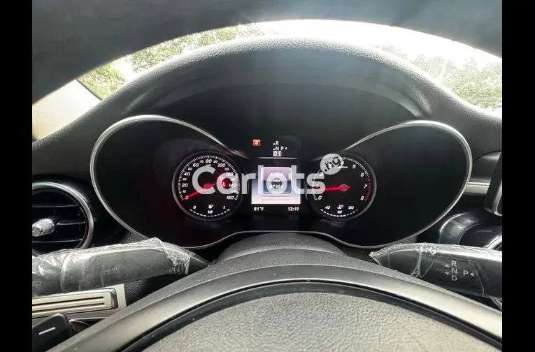 Mercedes Benz C300 2016 - 2/5