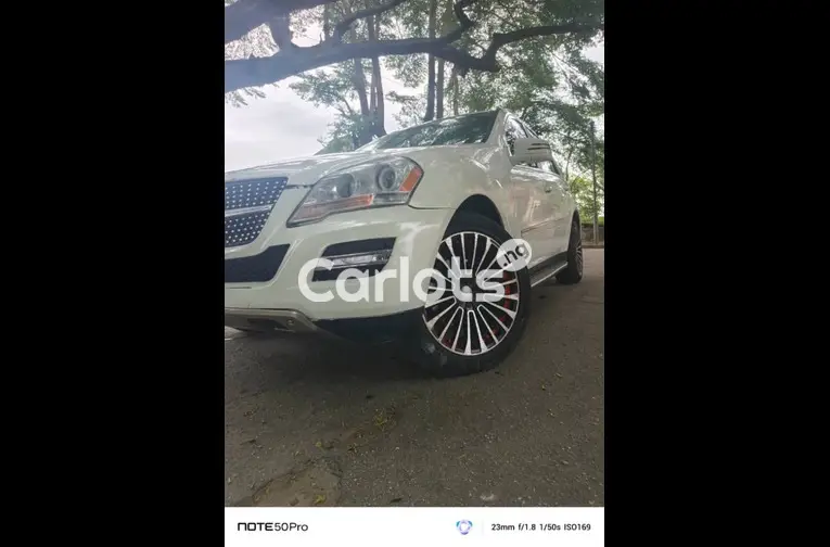 CLEAN REGISTERED 2011 MERCEDES BENZ ML350 FULL OPTION