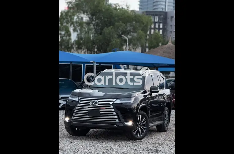 2024 LEXUS LX600