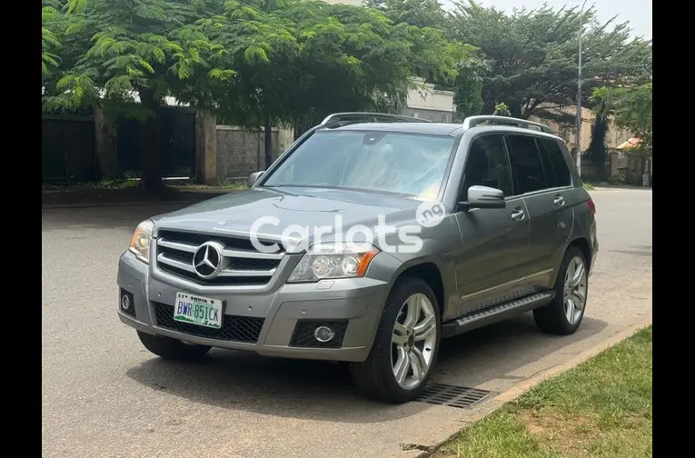 2010 MERCEDES GLK350