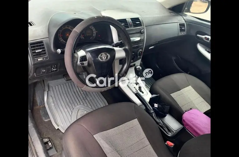 2011 TOYOTA COROLLA - 3/5