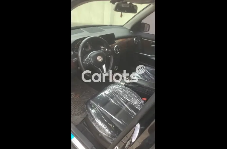 FEW MONTHS USED 2015 MERCEDES BENZ GLK350 FULL OPTION - 3/5