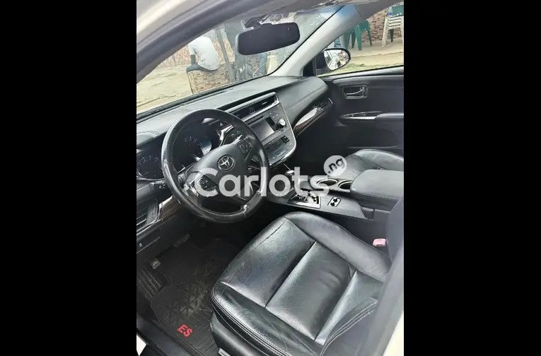 FORIEGN USED 2014 TOYOTA AVALON - 3/5