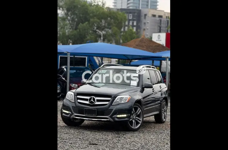 2015 MERCEDES GLK350 (FULL OPTION)