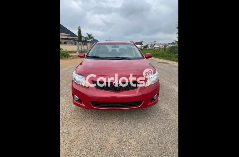 2010 TOYOTA COROLLA - 1/5