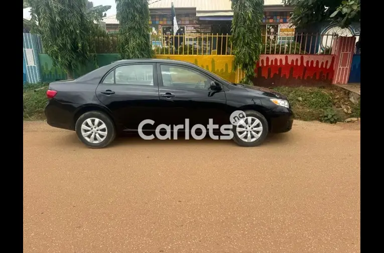 2010 TOYOTA COROLLA - 4/5