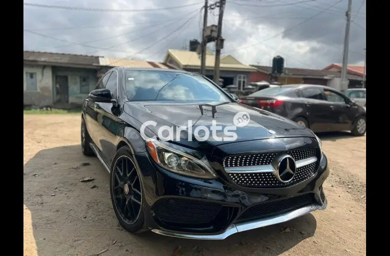 2017 MERCEDES BENZ C300 - 1/5