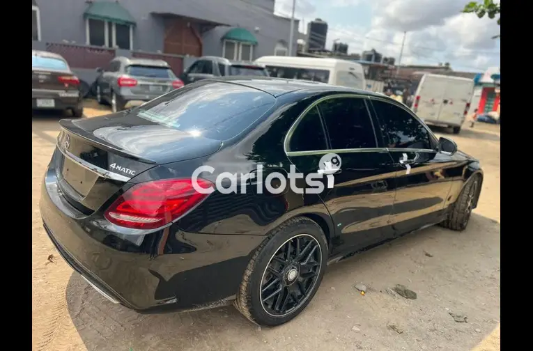 2017 MERCEDES BENZ C300 - 4/5