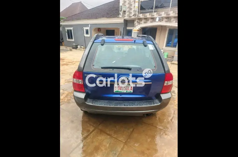 CLEAN FIRST BODY 2007 KIA SPORTAGE V4 - 5/5