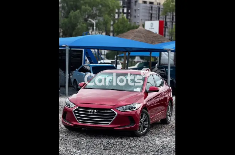 2017 HYUNDAI ELANTRA