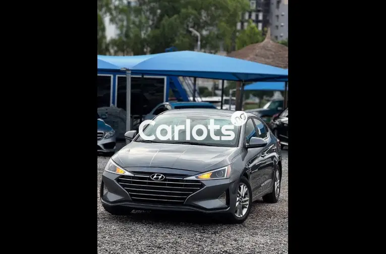HYUNDAI ELANTRA 2019 - 1/4