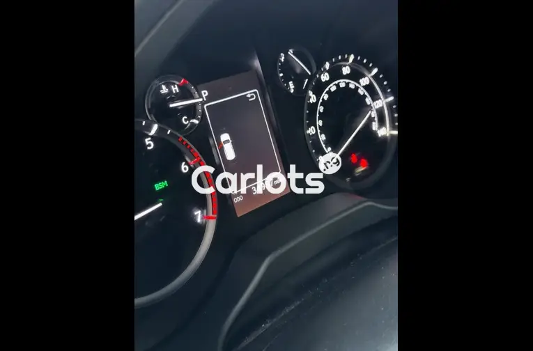 2023 LEXUS GX 570 - 4/5