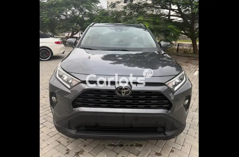 7MONTHS REGISTERED 2020 TOYOTA RAV4 XLE FULL OPTION - 1/5