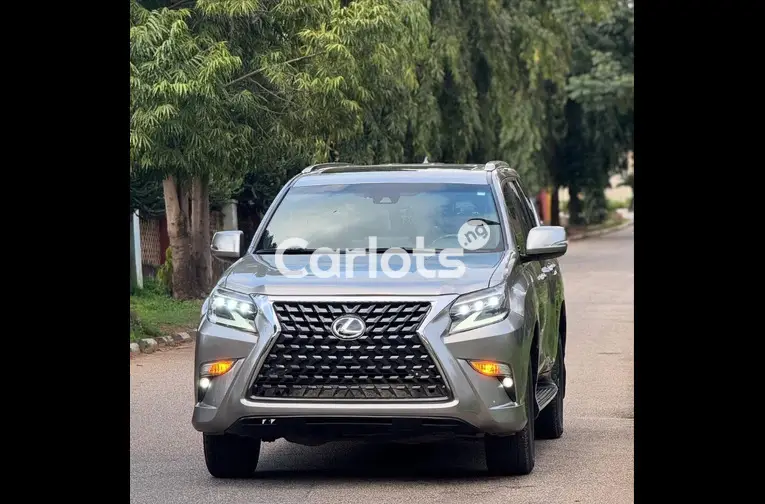 FOREIGN USED 2023 LEXUS GX460 - 2/5