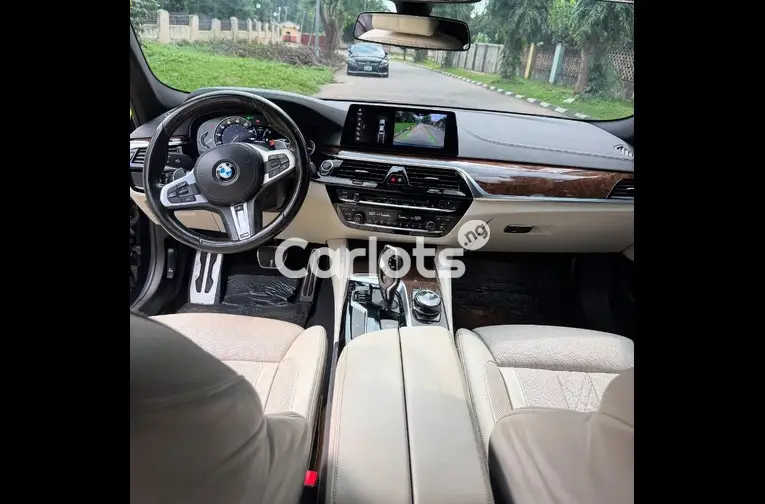 FOREIGN USED 2018 BMW 5 SERIES M550i - 2/5