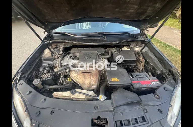 2016 TOYOTA CAMRY - 3/5