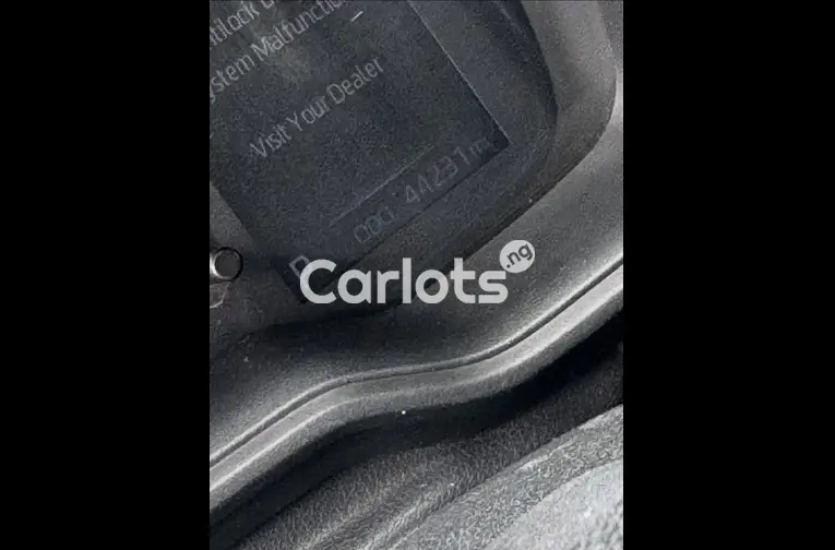 TOYOTA COROLLA 2020 - 4/5