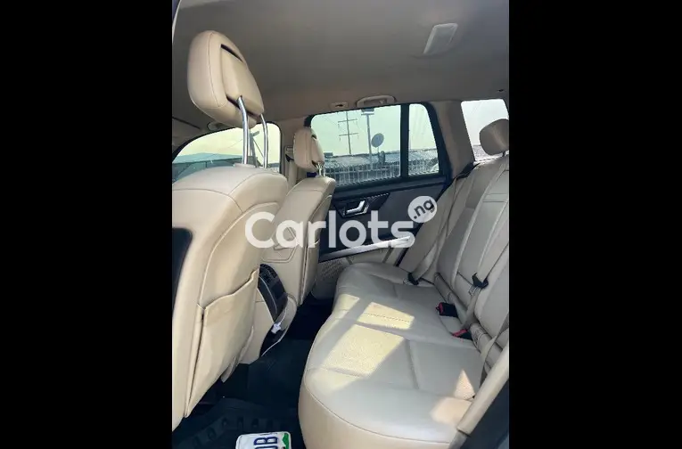 CLEAN REGISTERED 2014 MERCEDES BENZ GLK350 - 3/5