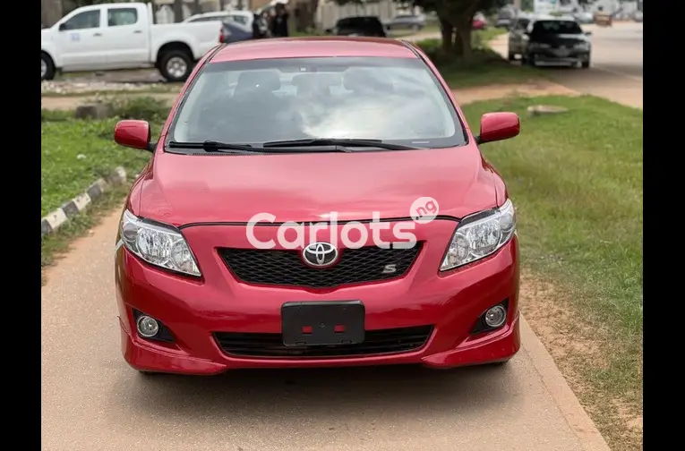 FEW MONTHS USED 2009 TOYOTA COROLLA S - 1/5