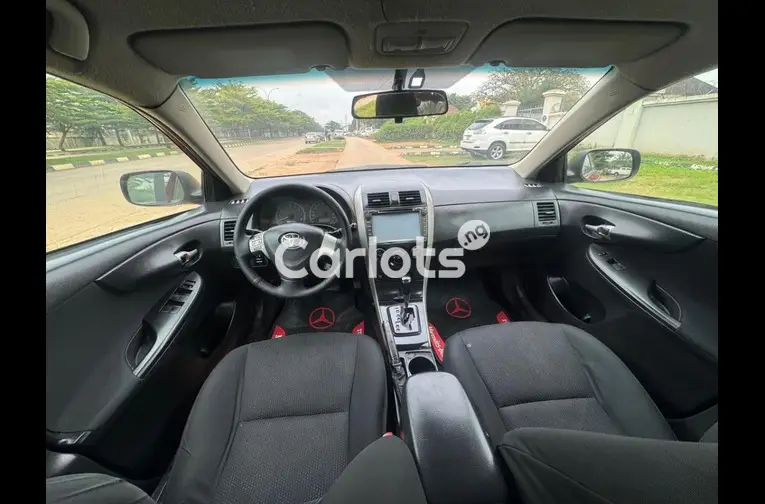 FEW MONTHS USED 2009 TOYOTA COROLLA S - 3/5