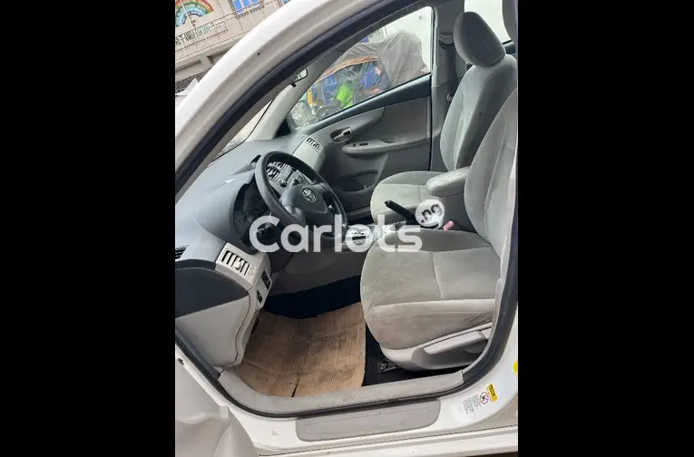 2013 Toyota Corolla - 5/5