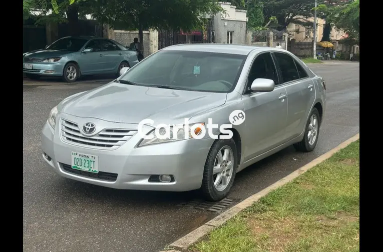 2008 TOYOTA CAMRY - 2/5