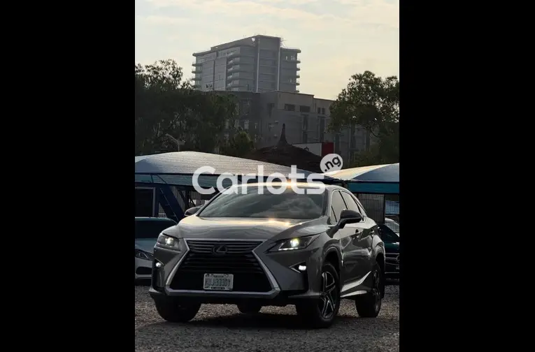 2017 LEXUS RX350 - 1/4