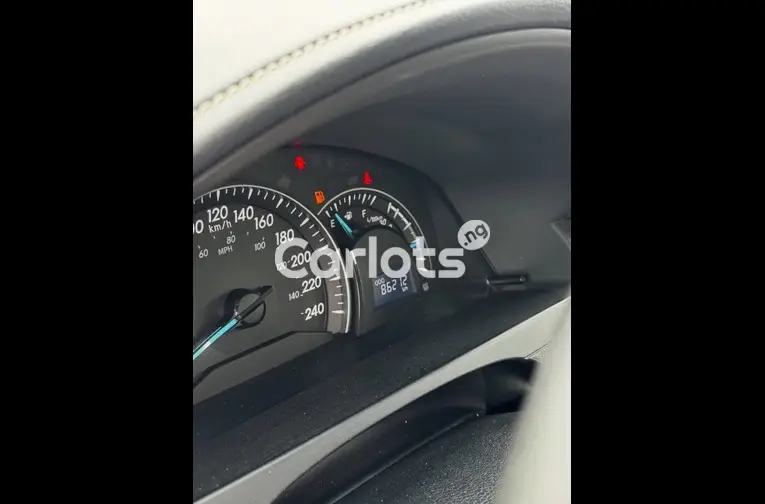 TOYOTA CAMRY 2014 - 3/4