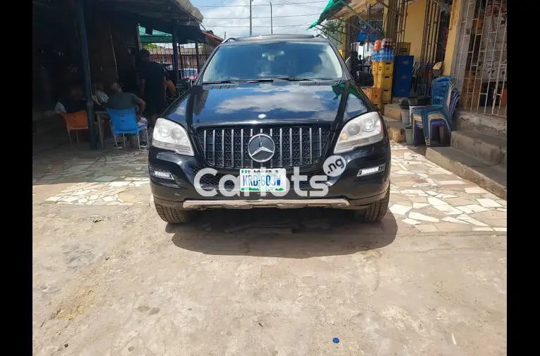 Neatly used Mercedes-Benz ML350 4Matic 2008 facelifted to 2010
