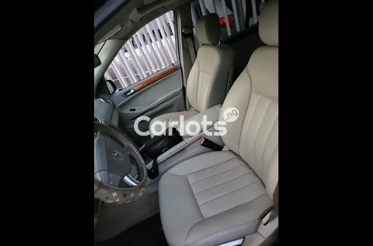 NEATLY USED 2006 MERCEDES BENZ ML350 4MATIC - 3/7