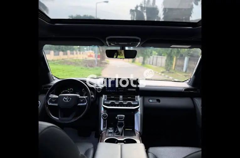 2023 TOYOTA LAND CRUISER GX.R - 4/7