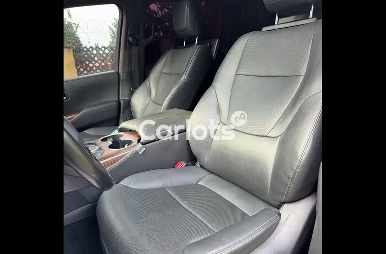 2023 TOYOTA LAND CRUISER GX.R - 5/7