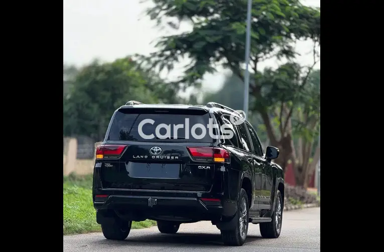 2023 TOYOTA LAND CRUISER GX.R - 7/7