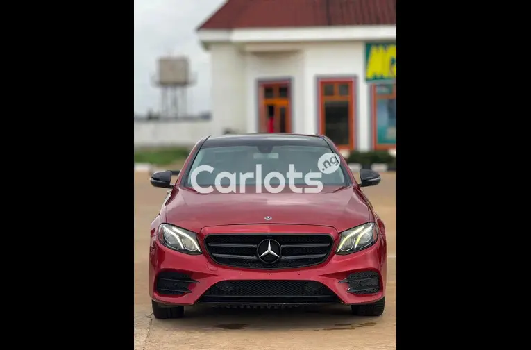 2017 MERCEDES BENZ E300 FULL OPTION - 2/7