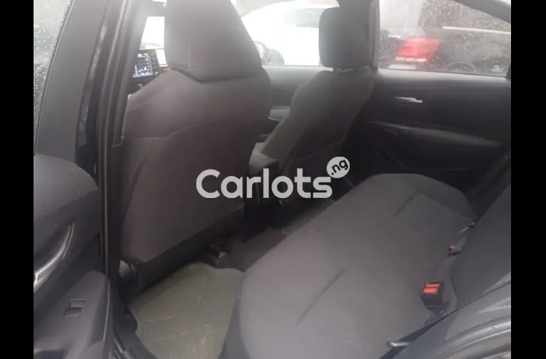 2 weeks used 2022 Toyota Corolla - 3/5