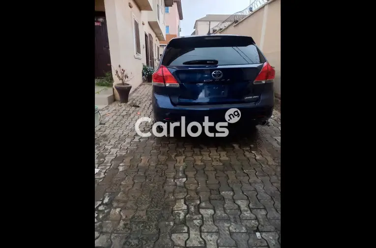 NEATLY USED 2010 TOYOTA VENZA LIMITED V6 FULL OPTION - 7/7