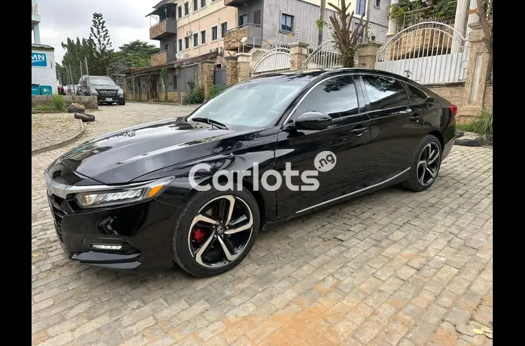 2018 GEAR-LESS HONDA ACCORD FULL OPTION - 2/5