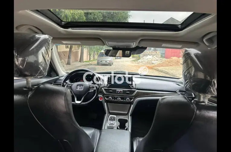 2018 GEAR-LESS HONDA ACCORD FULL OPTION - 3/5